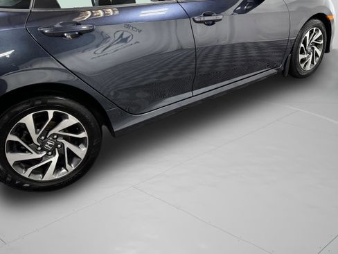 Used 2017 Honda Civic EX image 16
