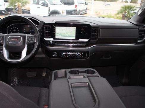 Used 2023 GMC Sierra 1500 Elevation AWD/4WD image 19