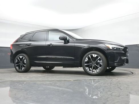 New 2026 Volvo XC60 B5 Plus w/ Protection Package Premier AWD/4WD image 38
