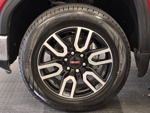 Used 2019 GMC Sierra 1500 SLT RWD image 10