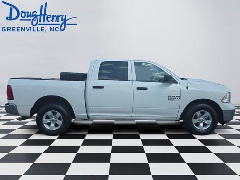 Used 2022 RAM 1500 Classic SLT RWD image 6