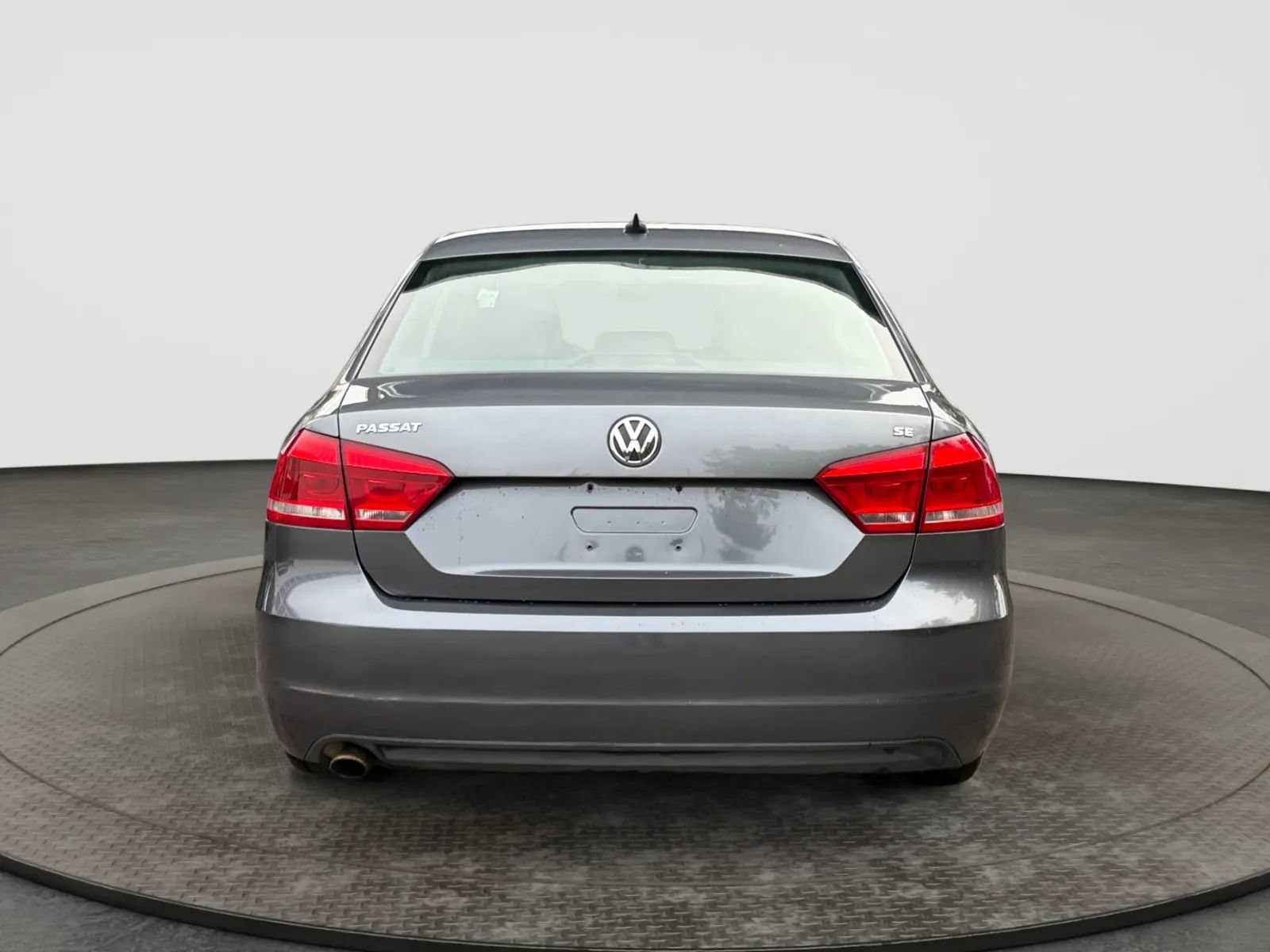Used 2012 Volkswagen Passat 2.5 SE FWD image 9