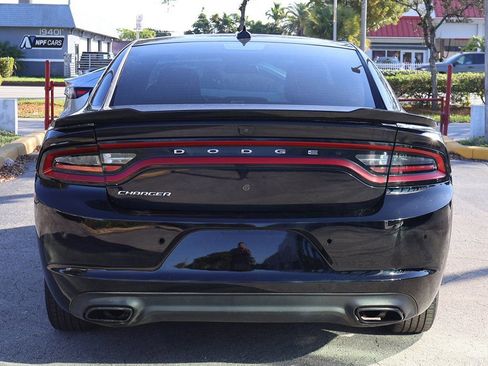 Used 2023 Dodge Charger SXT image 9
