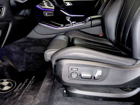 Used 2022 BMW X5 xDrive40i w/ Premium Package image 10