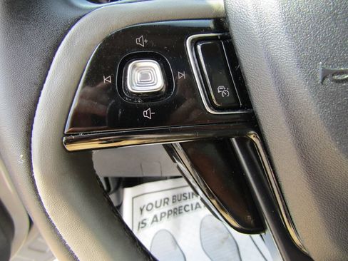 Used 2023 Lincoln Corsair AWD w/ Equipment Group 101A image 31