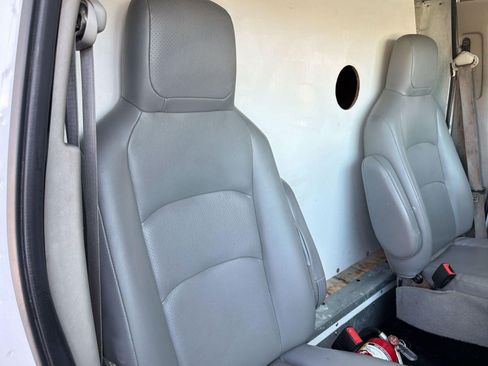 Used 2018 Ford E-350 and Econoline 350 Super Duty RWD image 27