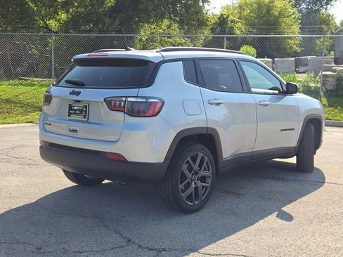 New 2026 Jeep Compass Latitude AWD/4WD image 9