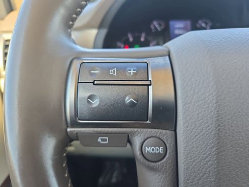 Used 2019 Lexus GX 460 Luxury image 24