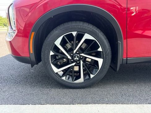 Used 2024 Mitsubishi Outlander SE Black Edition AWD/4WD image 8