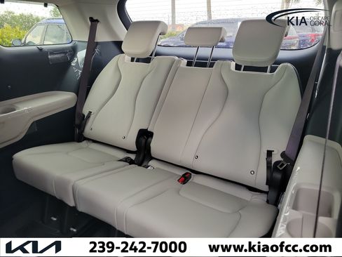 New 2026 Kia Carnival EX FWD image 13