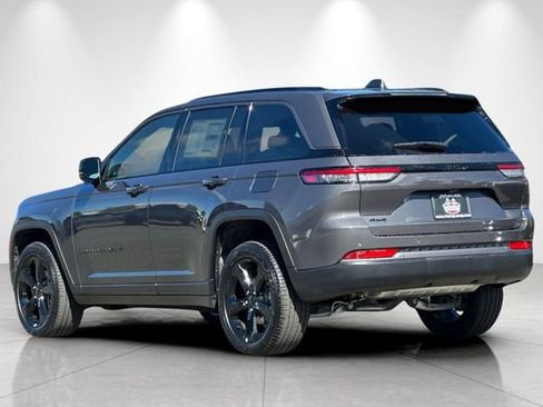 New 2026 Jeep Grand Cherokee Limited w/ Limited Altitude Package AWD/4WD image 5