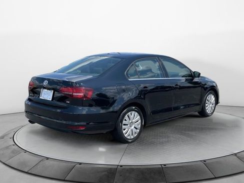 Used 2017 Volkswagen Jetta S image 5