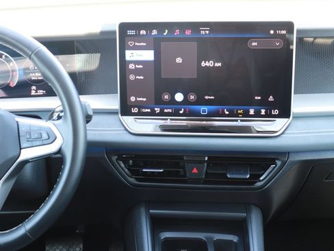 Used 2026 Volkswagen Tiguan SE FWD image 14