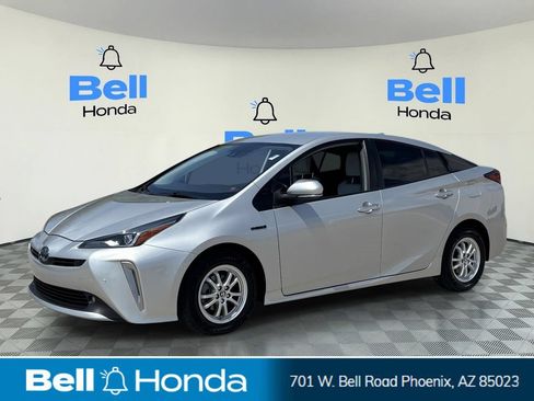 Used 2021 Toyota Prius XLE w/ Carpet Mat Package (TMS) AWD/4WD image 1
