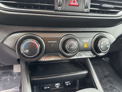 Used 2023 Kia Forte LXS image 19