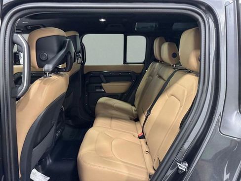 New 2026 Land Rover Defender 110 S AWD/4WD image 8