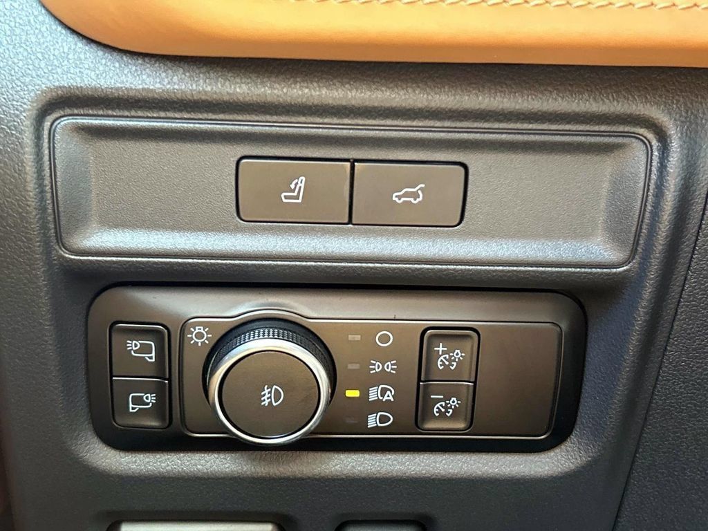Used 2024 Ford Expedition Max Platinum AWD/4WD image 28