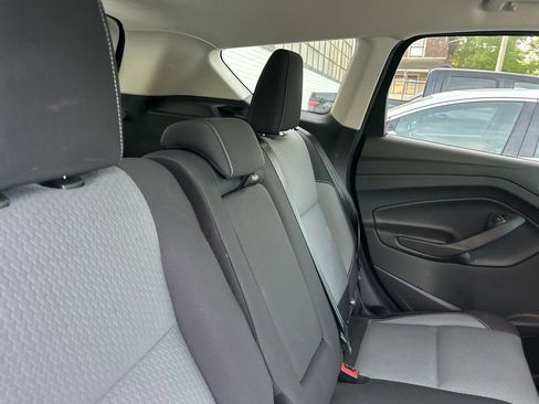 Used 2019 Ford Escape SE FWD image 13