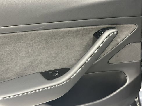 Used 2020 Tesla Model 3 Performance image 24