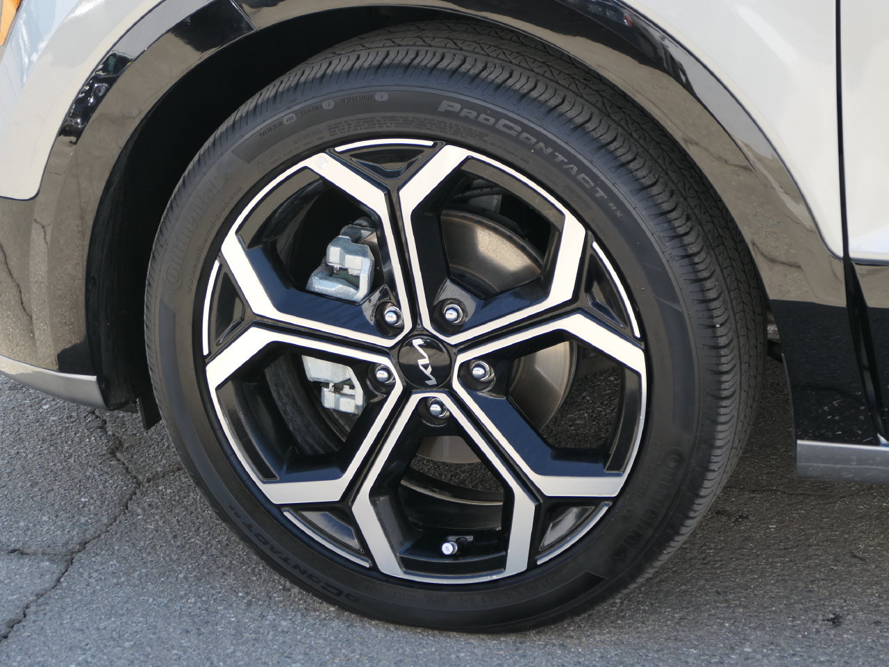 Certified 2024 Kia Niro SX Touring FWD image 10