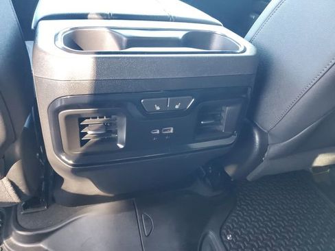 Used 2024 GMC Sierra 2500 AT4 w/ AT4 Premium Plus Package image 16