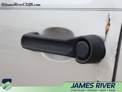 Used 2008 Dodge Nitro SXT image 19