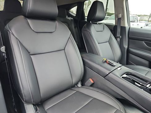 Used 2025 Nissan Murano SV image 12