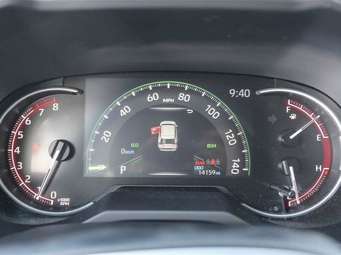 Used 2023 Toyota RAV4 XLE Premium image 23