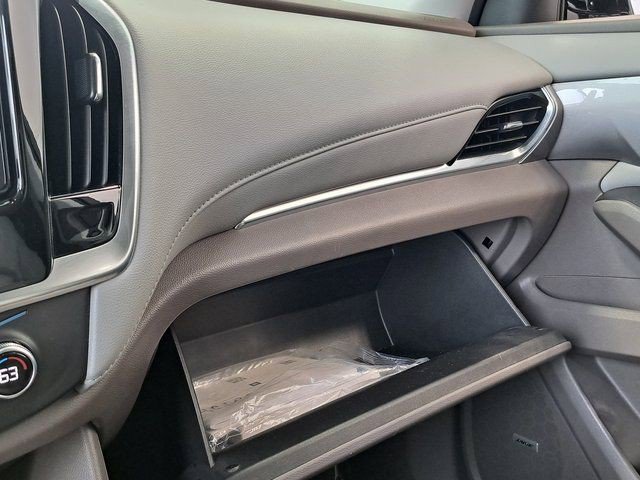 Used 2019 Chevrolet Traverse LT w/ LT Premium Package FWD image 19