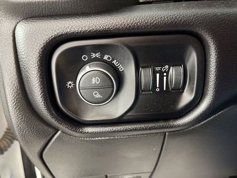 Used 2024 RAM 2500 Laramie image 34