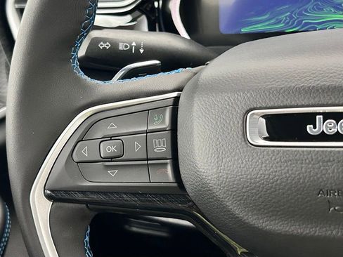 New 2025 Jeep Grand Cherokee Trailhawk w/ Advanced Protech Group II image 33