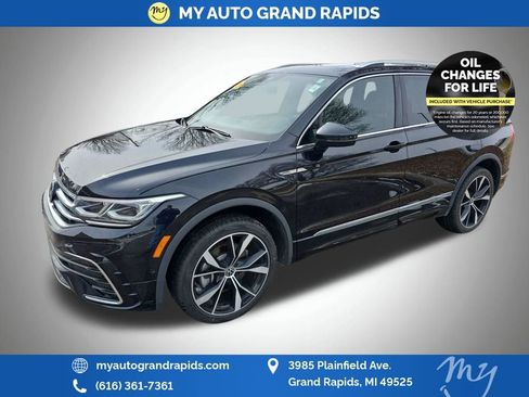 Used 2022 Volkswagen Tiguan SEL R-Line image 3