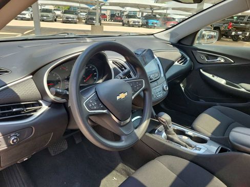 Used 2024 Chevrolet Malibu LT image 10