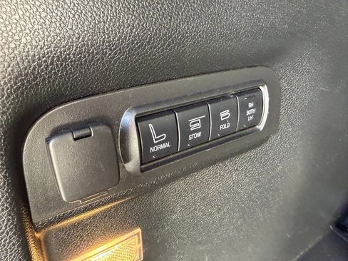 Used 2017 Ford Explorer Sport w/ Equipment Group 401A AWD/4WD image 32