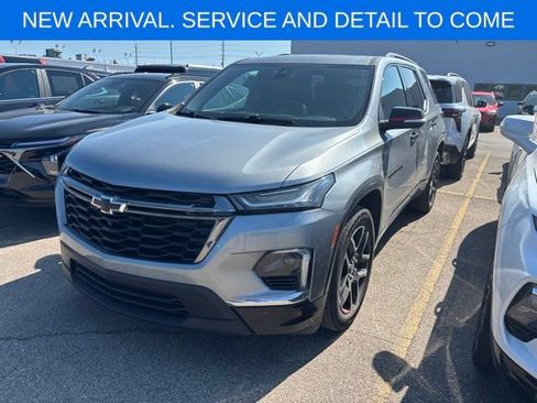 Used 2023 Chevrolet Traverse Premier w/ Redline Edition FWD image 2