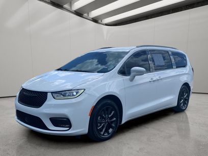 Used 2021 Chrysler Pacifica Touring w/ S Appearance Package