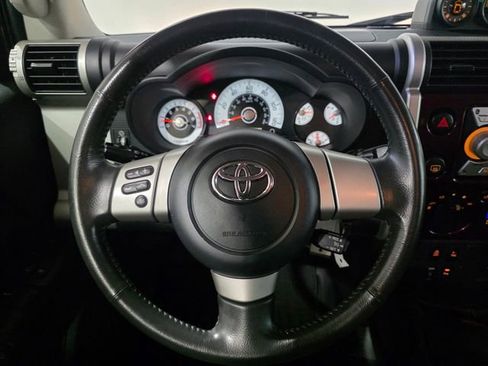 Used 2007 Toyota FJ Cruiser 4WD image 16