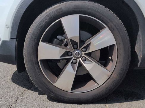Used 2019 Volvo XC40 T5 Momentum AWD/4WD image 14