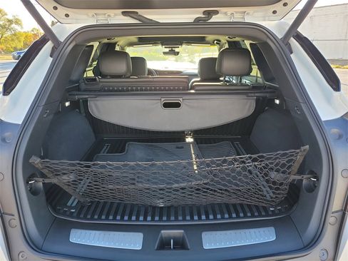 Certified 2024 Cadillac XT5 Premium Luxury w/ Technology Package image 8