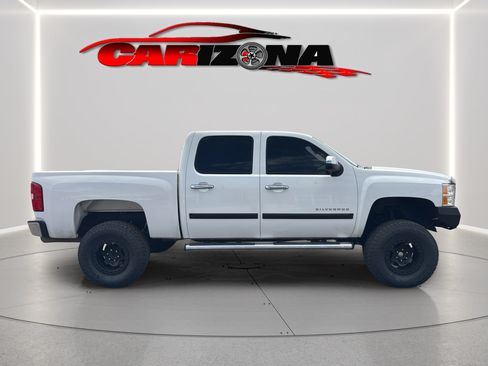 Used 2010 Chevrolet Silverado 1500 LTZ AWD/4WD image 4
