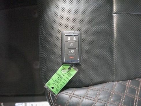 Used 2024 Jeep Grand Cherokee L Summit image 33