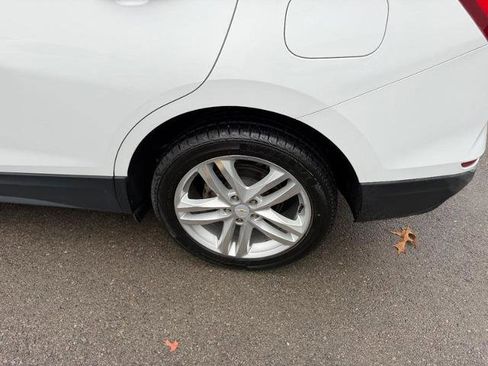 Used 2019 Chevrolet Equinox Premier image 9