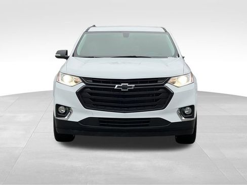 Used 2021 Chevrolet Traverse LT image 8