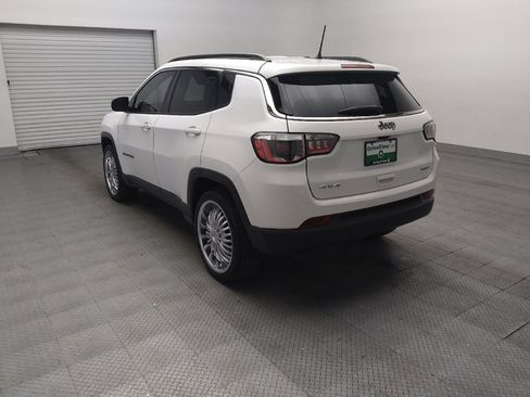Used 2022 Jeep Compass Latitude AWD/4WD image 5