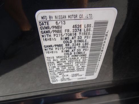 Used 2013 Nissan Rogue S image 25