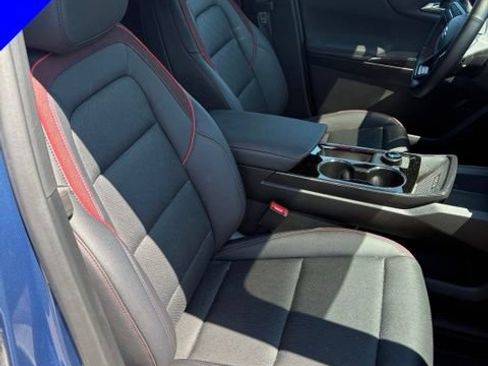 Used 2025 Chevrolet Equinox RS FWD image 30