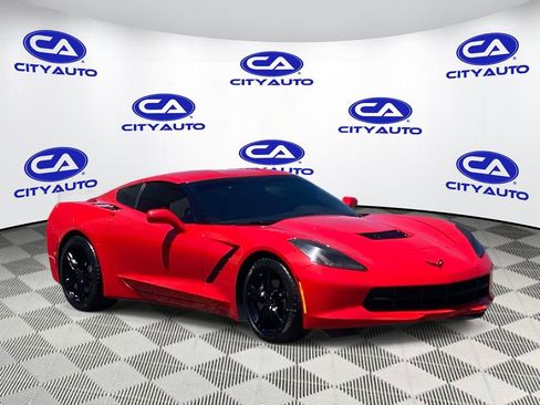 Used 2016 Chevrolet Corvette Stingray Coupe RWD image 1