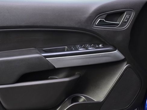 Used 2017 Chevrolet Colorado ZR2 image 22