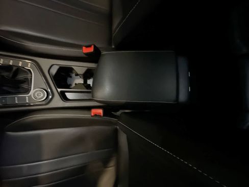 Used 2024 Volkswagen Tiguan SE image 20