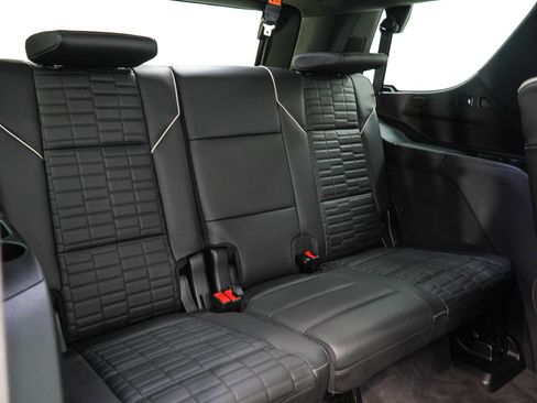 Used 2023 Cadillac Escalade Sport Platinum AWD/4WD image 15